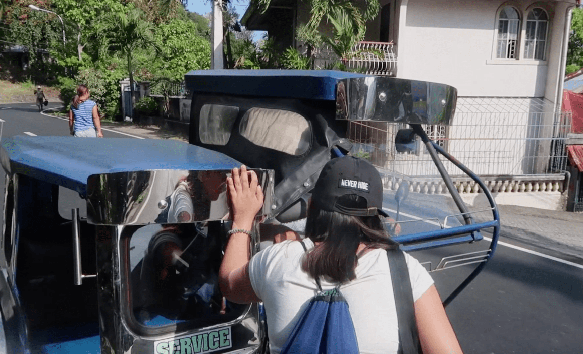 Negociating price with tricycle driver in the philippines