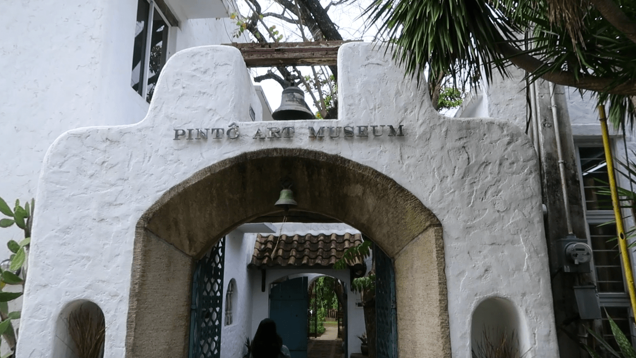 entrance of the pinto art museum